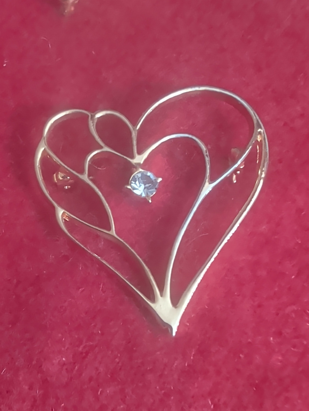 Vintage Heart Brooch Pin faux diamond rhinestone gold tone design pin 2.75"